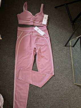 ALO Yoga pink wild rose